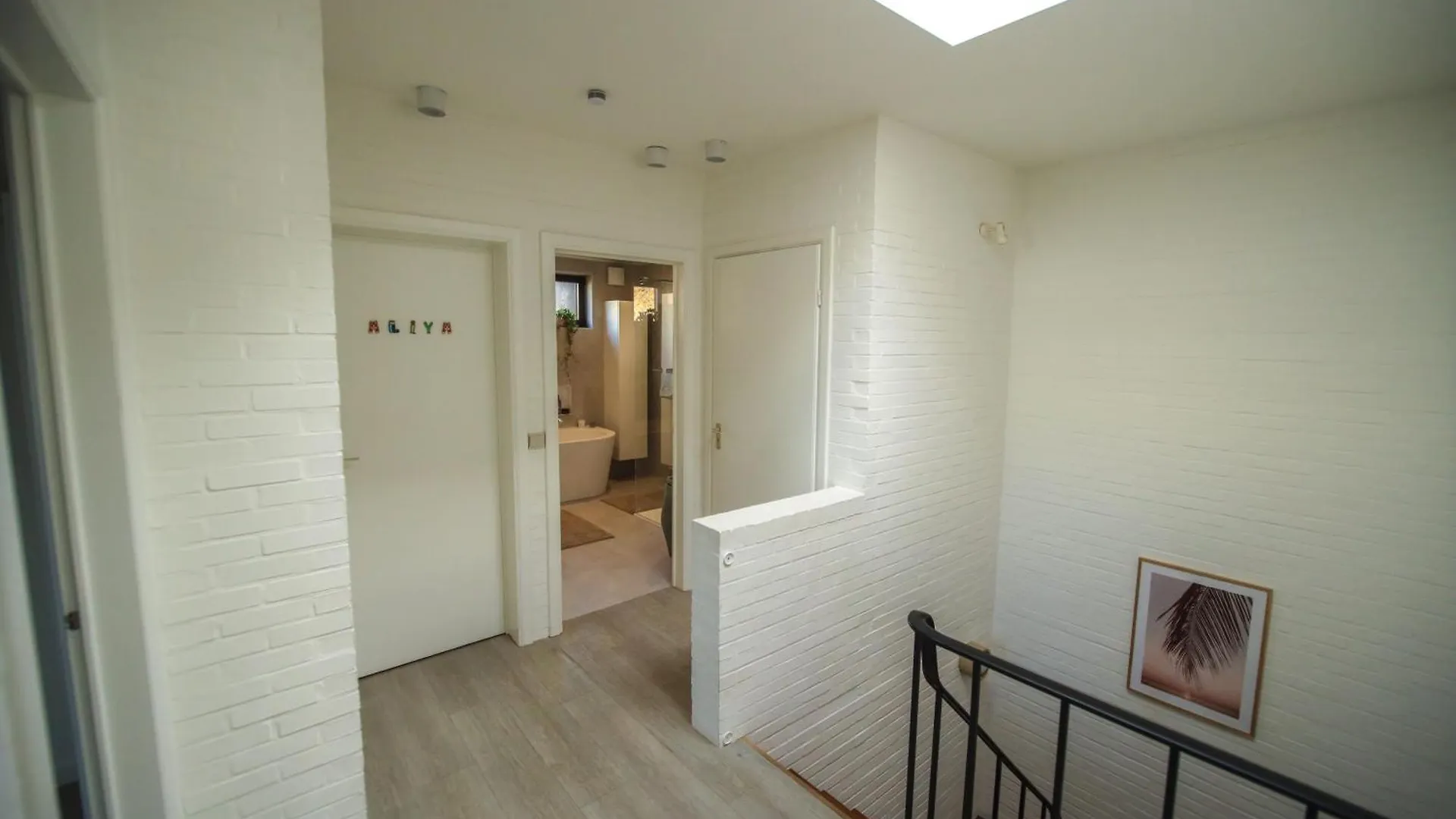 Prive Kamer Met Chill Room En Gedeelde Badkamer - Rand Antwerpen - Afrit E313 Wommelgem - Vlakbij Tramhalte Lijn 9 En 24 Bélgica